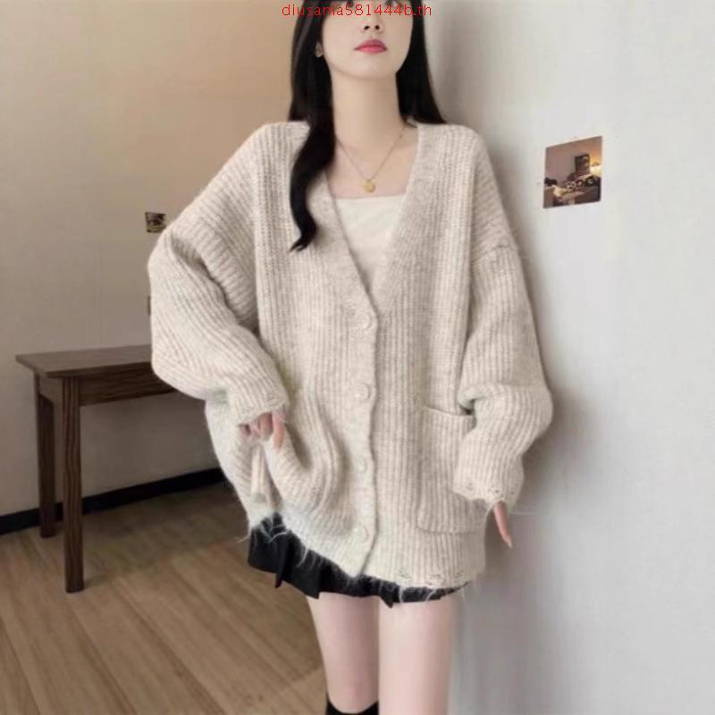 Bemingtop1001(Freesize)-BMG Ease V Cardigan คาร์ดิแกนใส่ง่ายสบายตัว พร้อมโลโก้ BEMINGที่คุมโทน