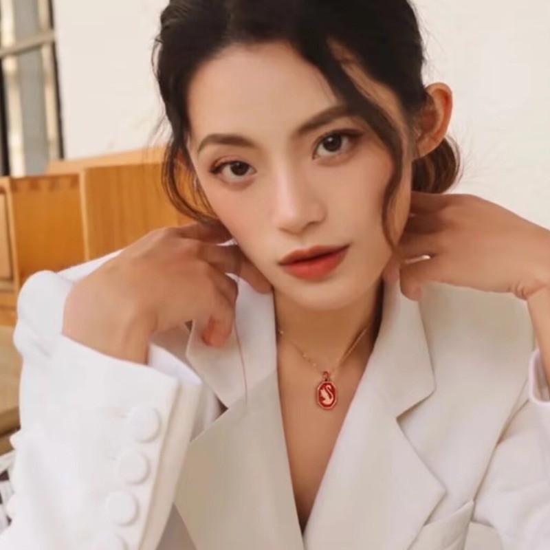 ⚡จัดส่งรวดเร็ว สินค้าแท้ ⚡ Swarovski Swan-Pendant Swan Long Red Rose Gold