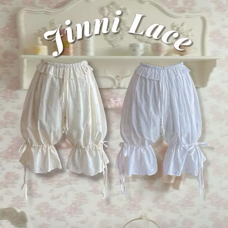Jinni Lace กางเกงจินนี่ขา 3 ส่วน ผ้าคอตตอลปักฉลุดอกไม้