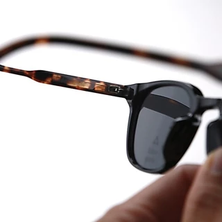Void : ทรงคลาสสิก ใส่สวยทุกรูปหน้า แว่นกันแดดรุ่น Department เลนส์ Polarized จาก 𝘃𝗼𝗶𝗱𝘀𝗵𝗼𝗽