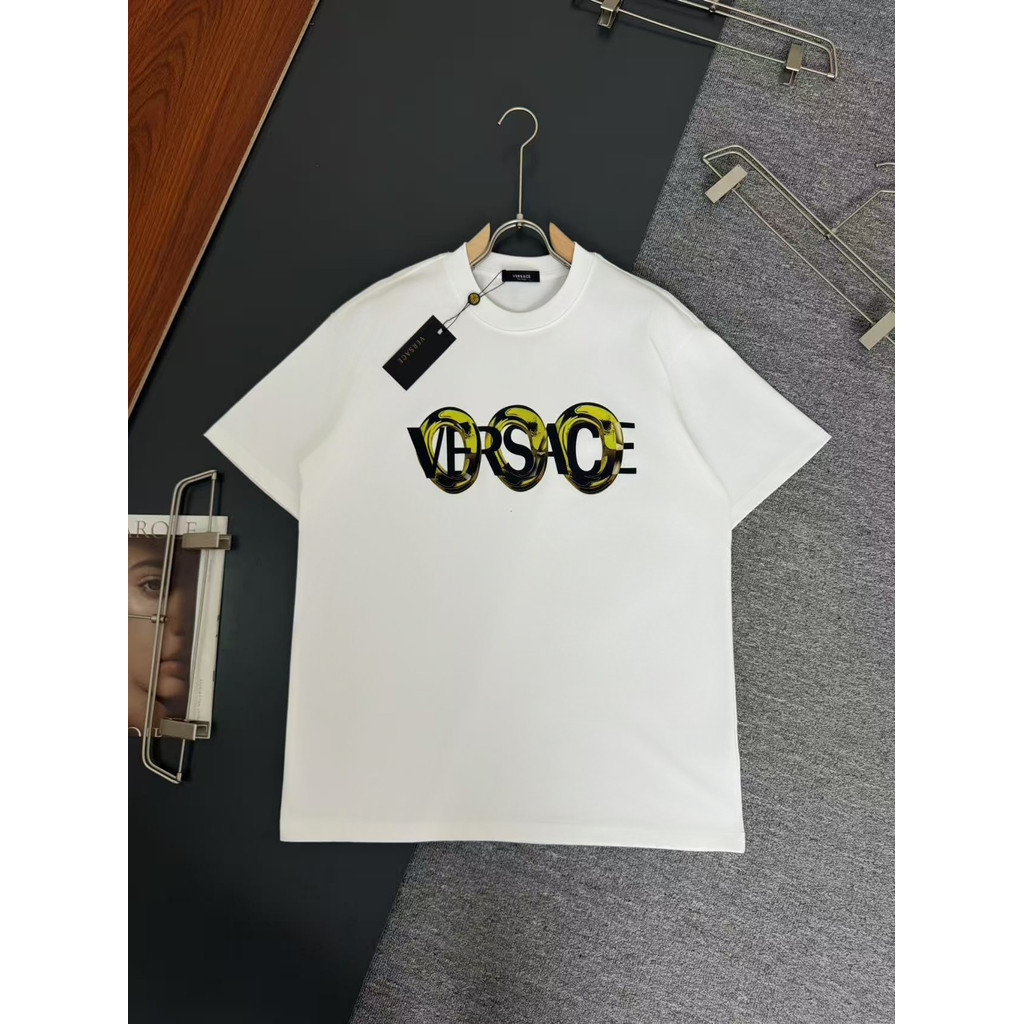 Versace/Versace ผู้ชายผู้หญิงเสื้อยืดพิมพ์แขนสั้นคอกลมเสื้อยืด Commuter เสื้อยืดการออกแบบอินเทรนด์ P
