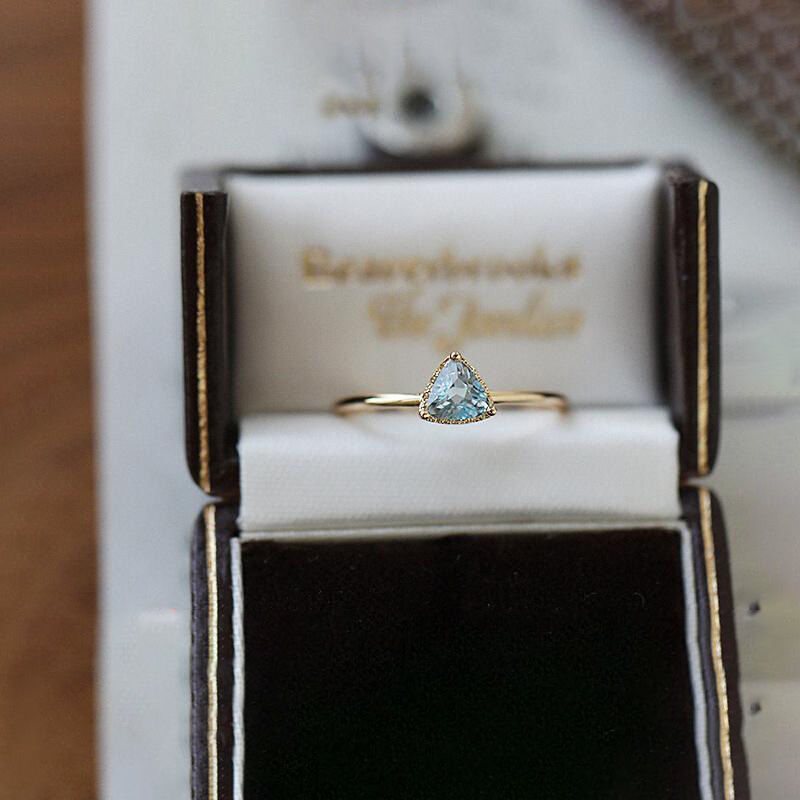 Cut Niche Patric Live Ring แหวนแสงสีฟ้าเพลง High-End Anti-Support Gold-Plated Wanderer Luxury 9J8U
