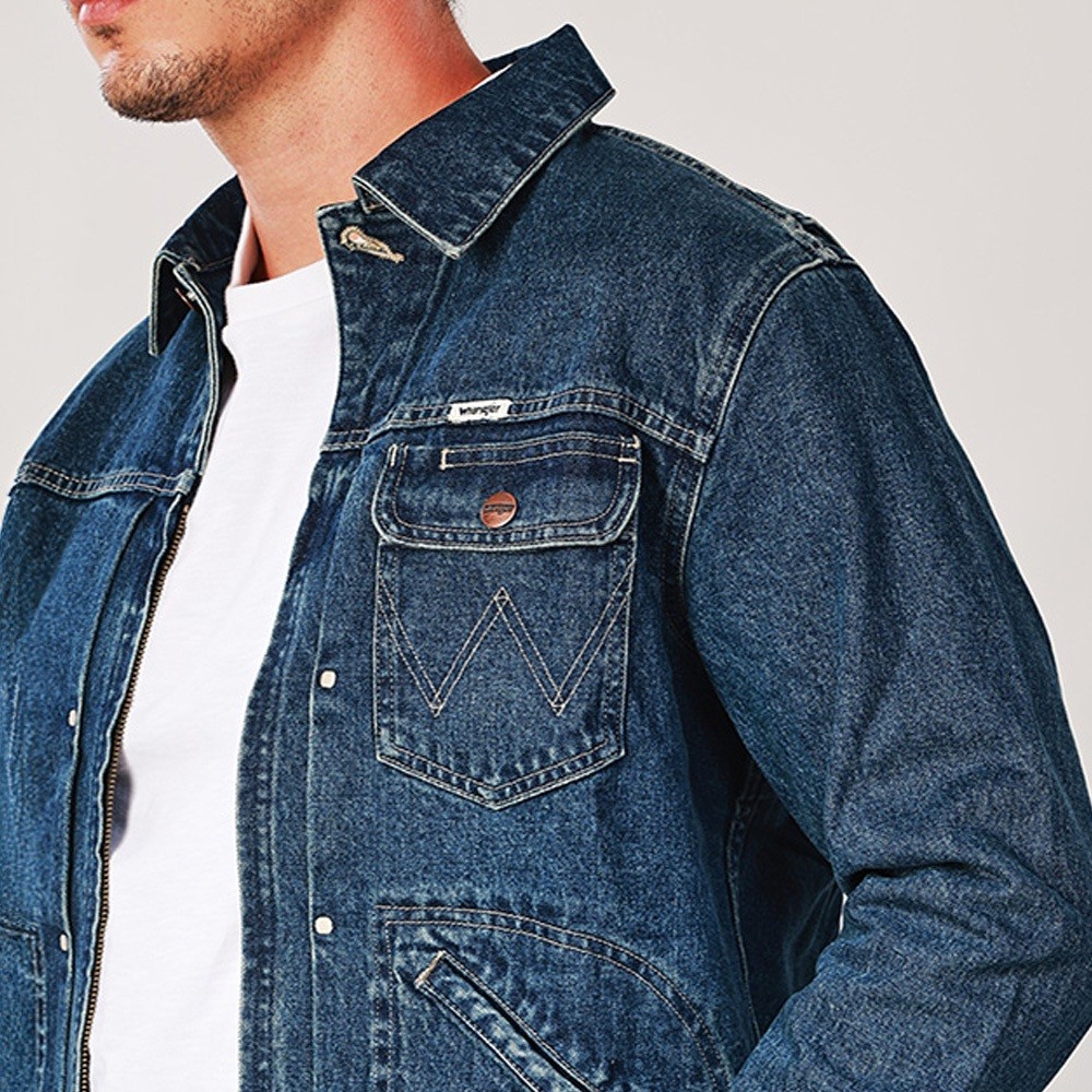 WRANGLER เสื้อแจ็กเก็ตผู้ชาย คอลเลคชั่น Biker Look ทรง Regular รุ่น WR F425MJKTN03 สียีนส์กลาง — صورة 7