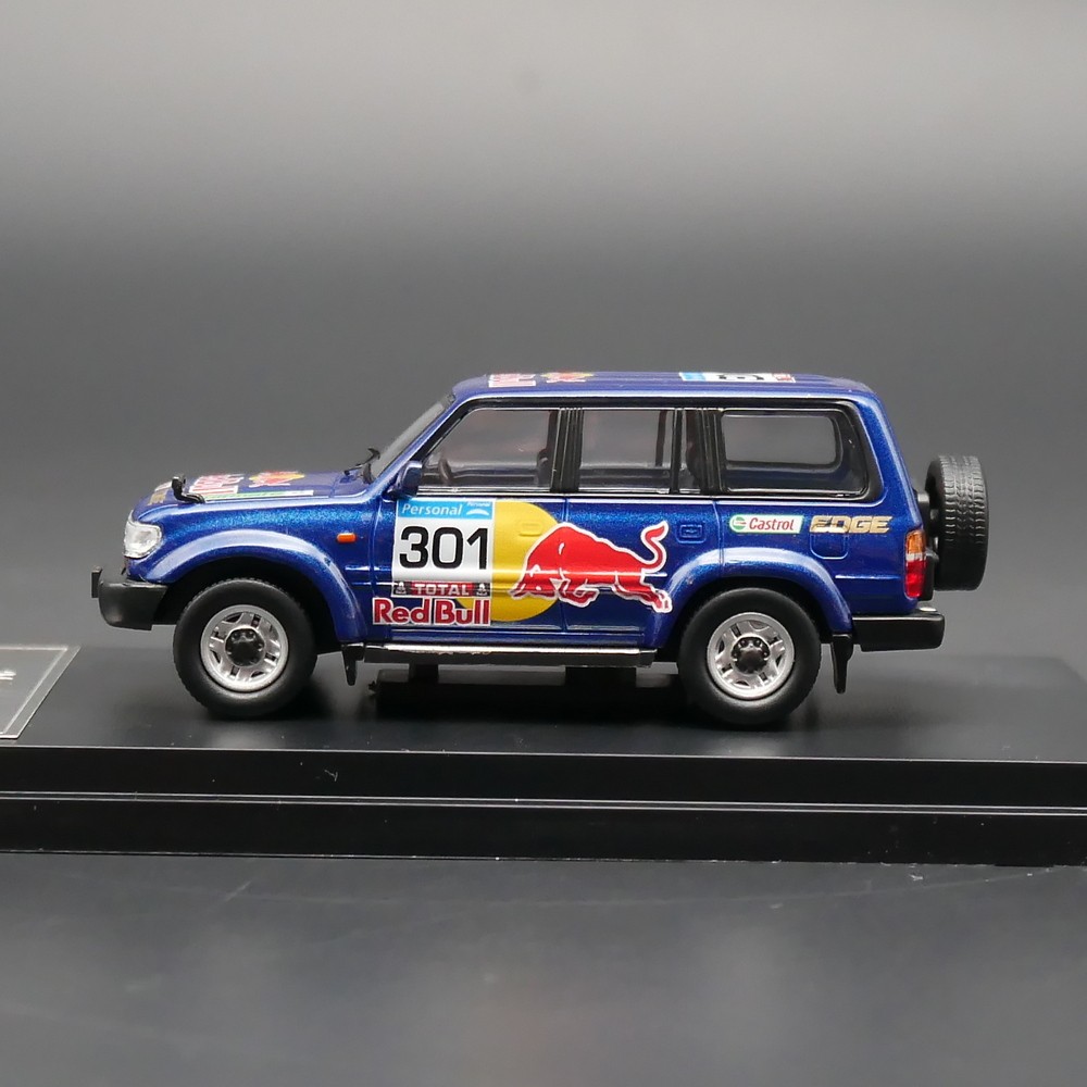 ผู้เชี่ยวชาญ 1: 64 Toyota Land Cruiser LC80 Land Cruiser Land Cruiser Land Cruiser Red Bull Racing M
