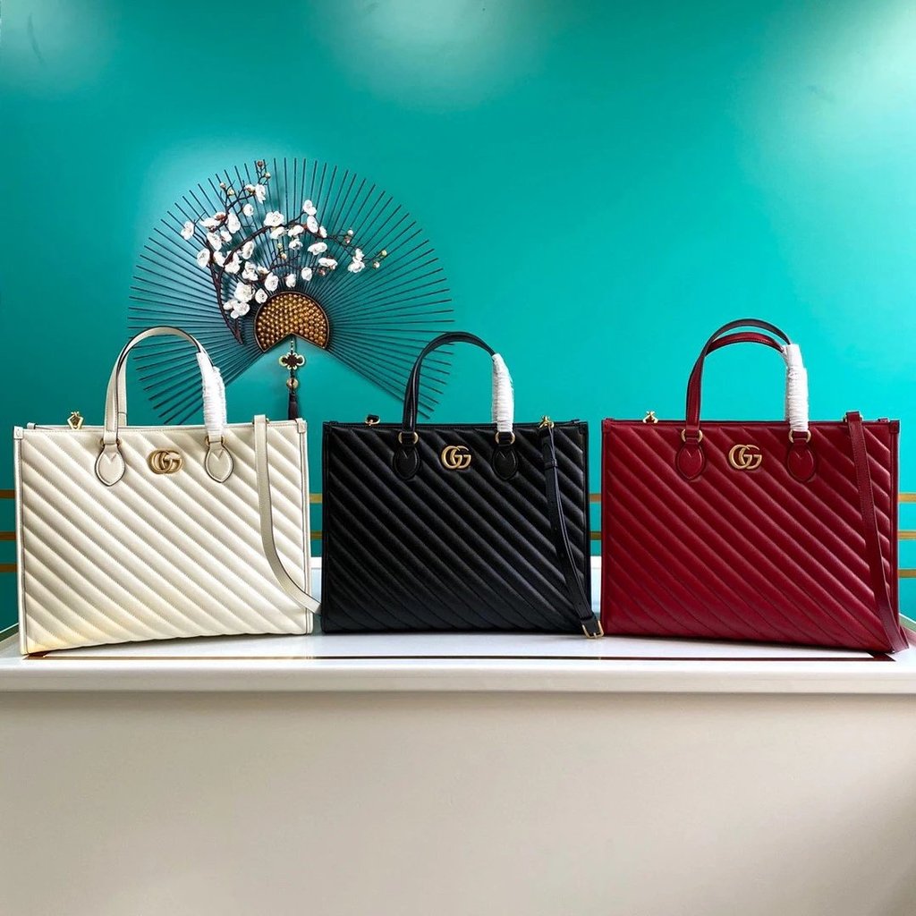 GUCCI GUCCI กระเป๋าผู้หญิงสไตล์ใหม่ GG Marmont tote Medium Shopping Shoulder Handbag