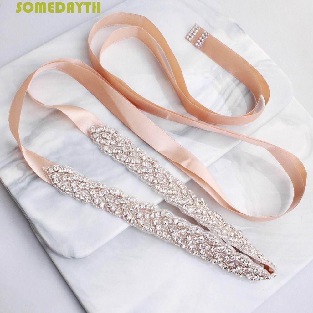 เข็มขัดคาดเอวเจ้าสาวแบบ Lace-Up จาก Rhinestone พร้อมลายดอกไม้หรูหรา เหมาะสำหรับงานแต่งงาน