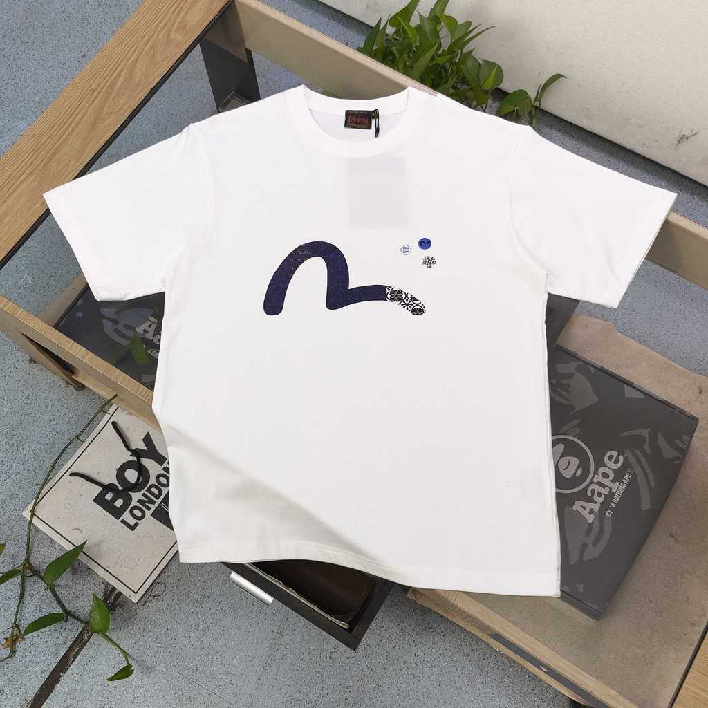 EVISU/God of Fortune 2026 คลาสสิกรอบคอแขนสั้นเสื้อยืดผู้ชายผู้หญิง All-Match สไตล์ใหม่สบาย Western ส