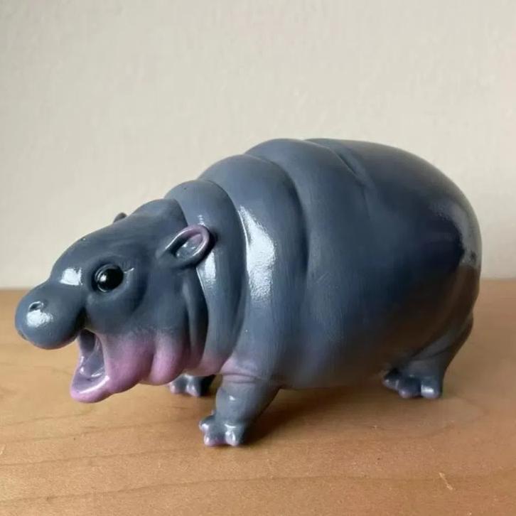 TYLER Moo Deng Hippo เครื่องประดับ, หมูเด้งน่ารัก Pygmy Hippopotamus รูปปั้น, ของเล่นเด็กสะสมการ์ตูน