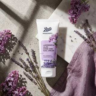 Boots Ingredients Lavender & Lilac Hand And Nail Cream 100Ml บู๊ทส์ อินกรีเดียนส์ แฮนด์ แอนด์ เนล ครีม