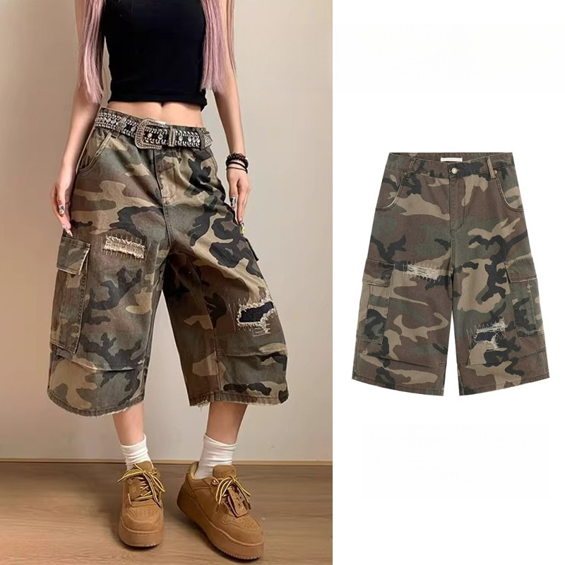 American Retro Ripped Camouflage Overalls กางเกงยีนส์กางเกงขาสั้นผู้ชายหลวมกางเกงขากว้าง