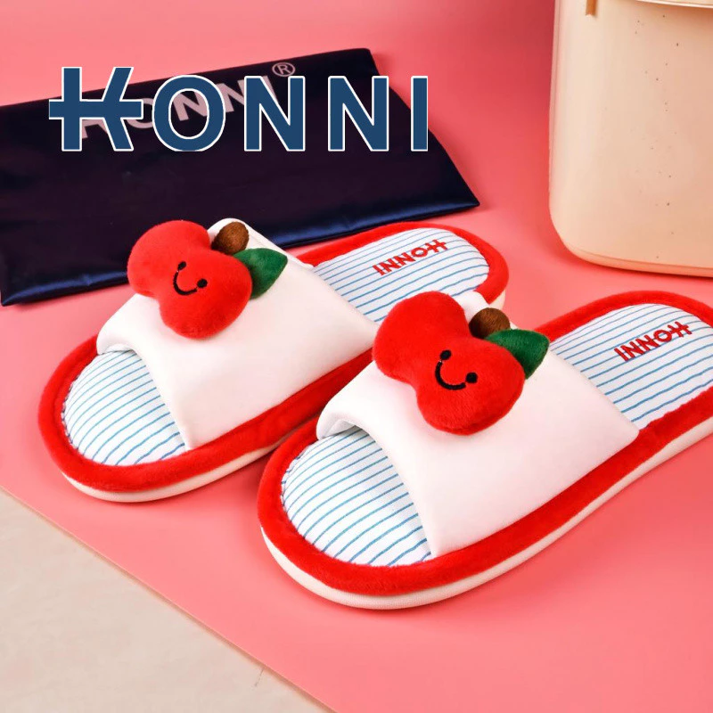 KONNI รองเท้าแตะแฟชั่น รองเท้านิ่ม หญิงน่ารัก บ้านผ้าฝ้ายผ้าลินินผ้าลินิน รองเท้าใส่ในบ้าน ลายแอปเปิ้ล