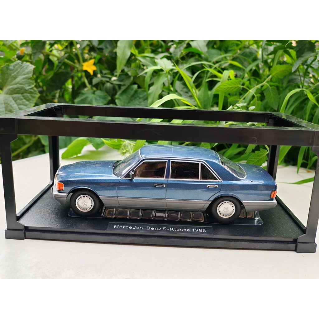 1/18 Mercedes-Benz W126 โมเดลรถบรรจุภัณฑ์เดิม As Shown Alloy Turtle Car Visual Test โดยรวมไร้ที่ติก่