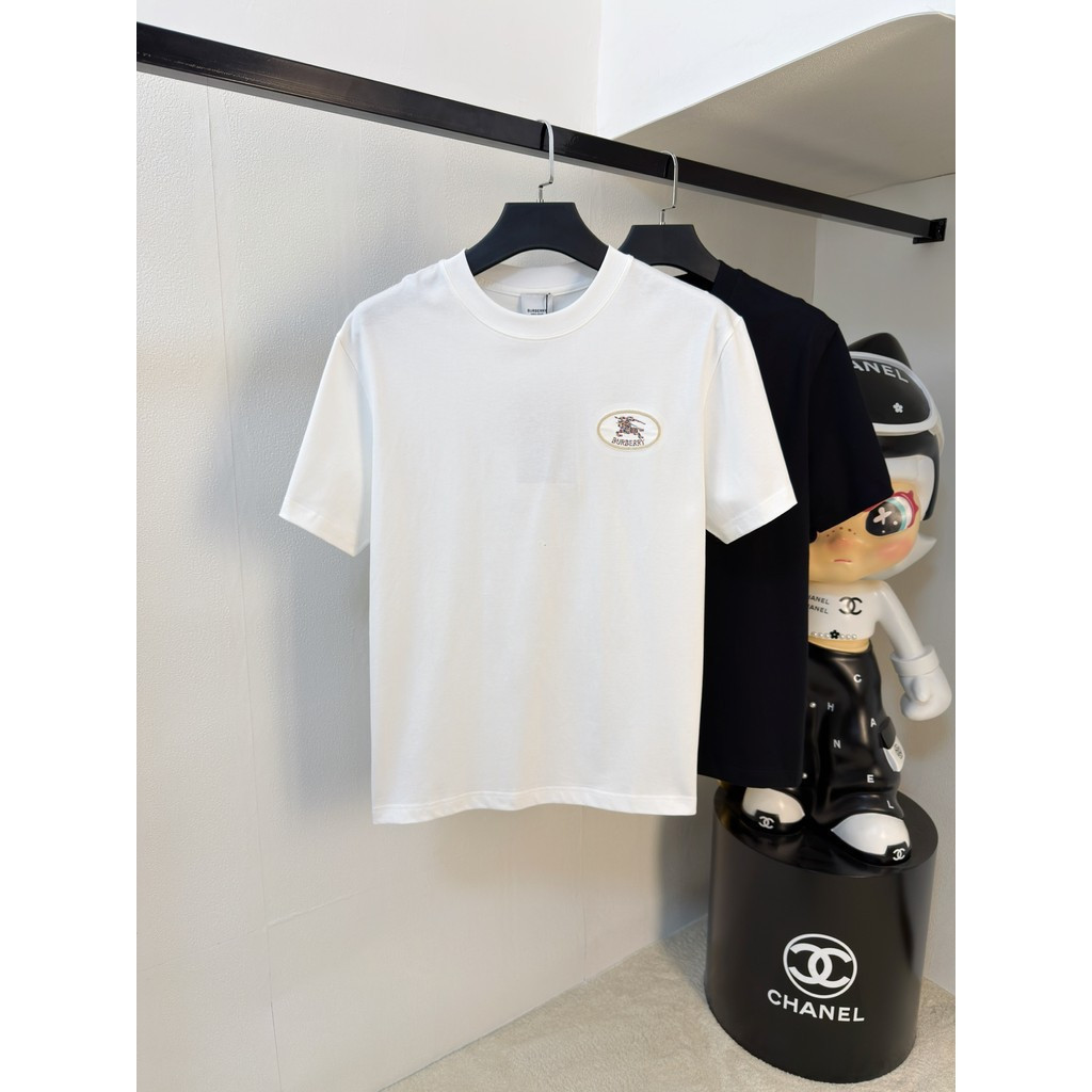 2026Burberry/Burberry ผู้ชายผู้หญิงเสื้อยืดพิมพ์เสื้อยืดคู่เสื้อยืดทุกวัน Commuter Bottoming HRDQ