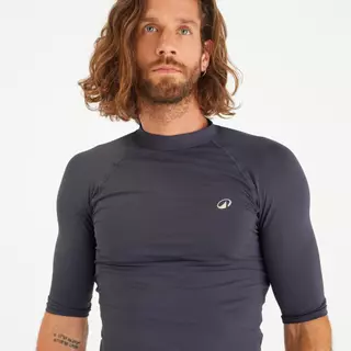 Decathlon Men’S Short Sleeve UV-Protection T-Shirt - 100 เสื้อโต้คลื่นแขนสั้นป้องกันยูวีสำหรับผู้ชาย รุ่น 100 - Black
