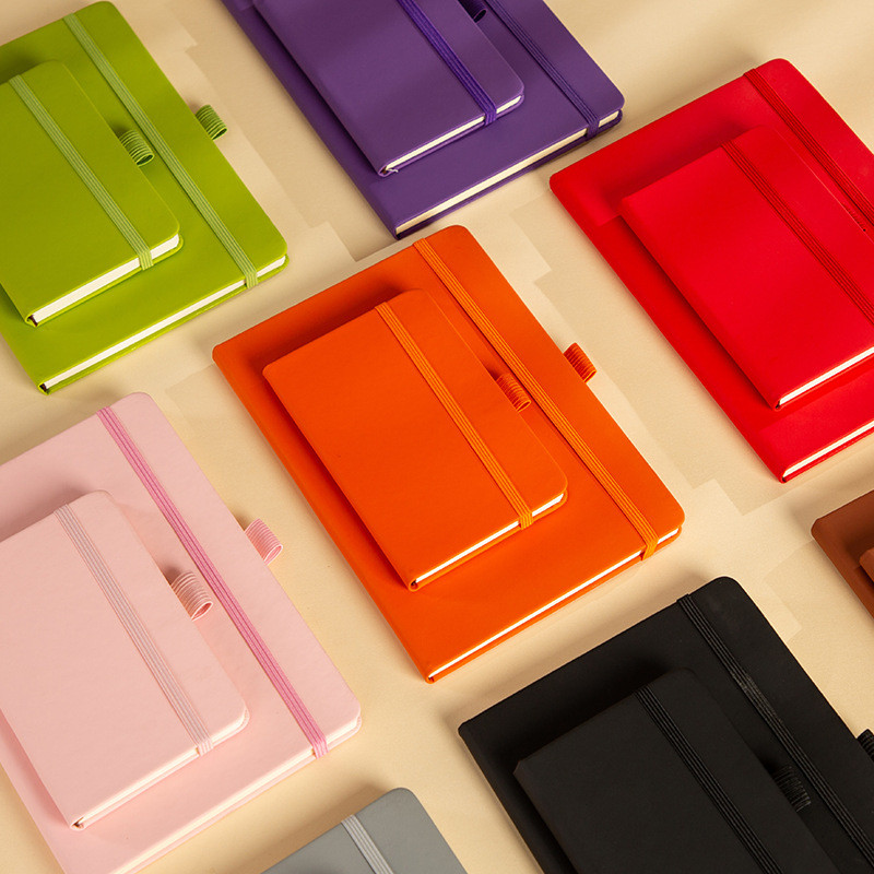 พร้อมสต็อก A5 Strap Notebook ที่กําหนดเอง A6 Elastic Band Notebook Simple PU Business Notepad JC6Q