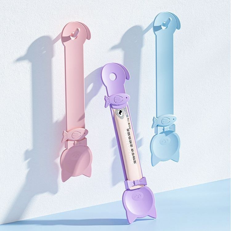 Cat Bar Feeder Squeezer Cat Feeding Spoon Feeding Cat Bar Handy Tool Dedicated Cat Bar Spoon Supplie