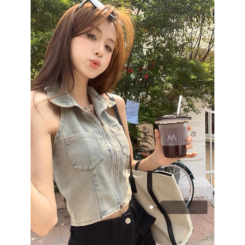 ชุดไปคาเฟ่ rally movement เสื้อเชิ้ตพอลโลคอ้อมหลัง ทรงกระชับ สไตล์ฮัลเตอร์เนค เสื้อยืดผู้หญิง