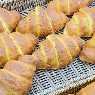 ครัวซอง Croissant ขนมปัง ขนมปังตกแต่ง สำหรับตกแต่ง ขนมปังตกแต่ง ขนมปังปลอม เหมือนจริงมีกลิ่นหอม F&B