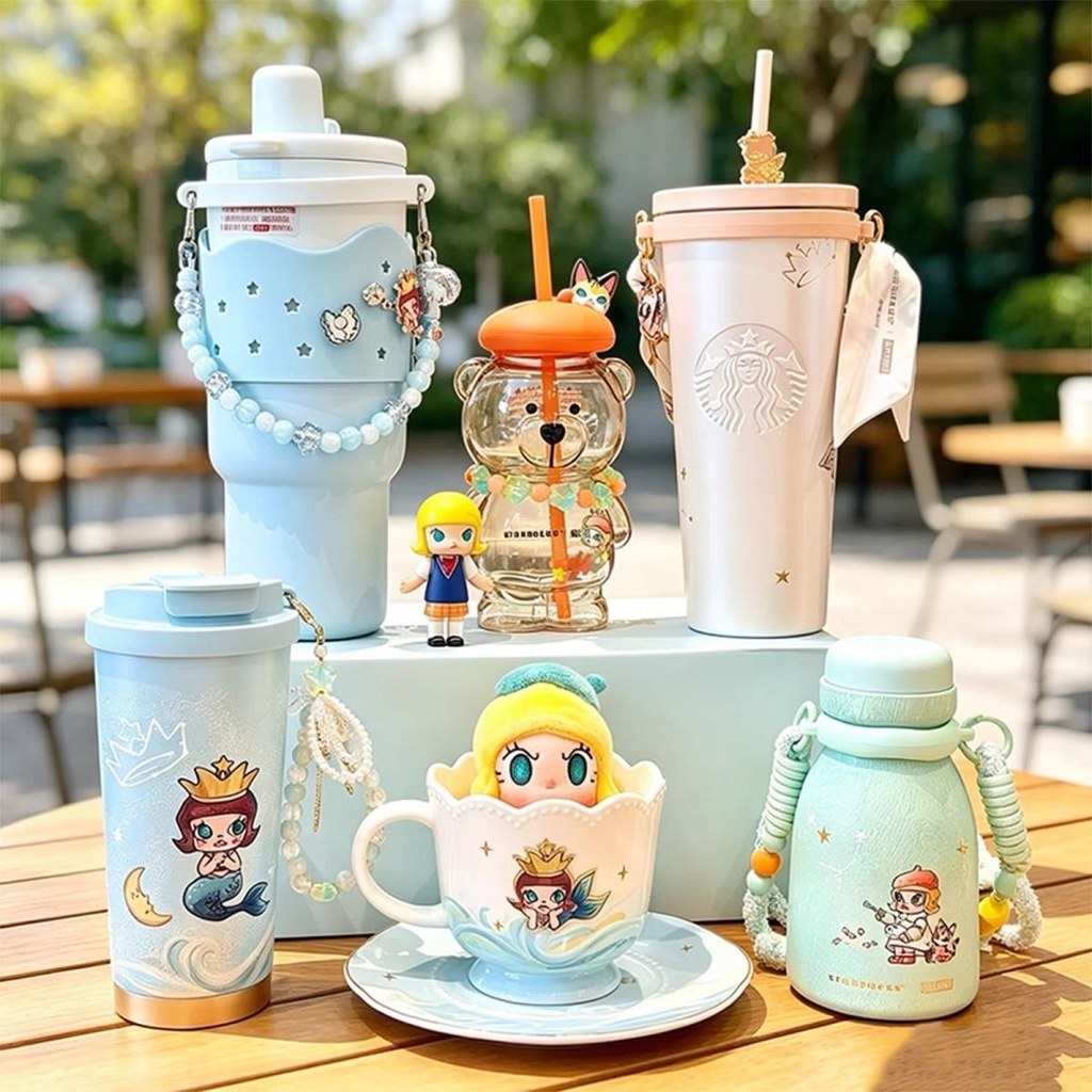 26 Starbucks Bubble Mart MOLLY Co-Branded Soft Snow Star Dream Series น่ารักน่ารักกระติกน้ําร้อนถ้วยฟางสิ่งที่ดี26071401