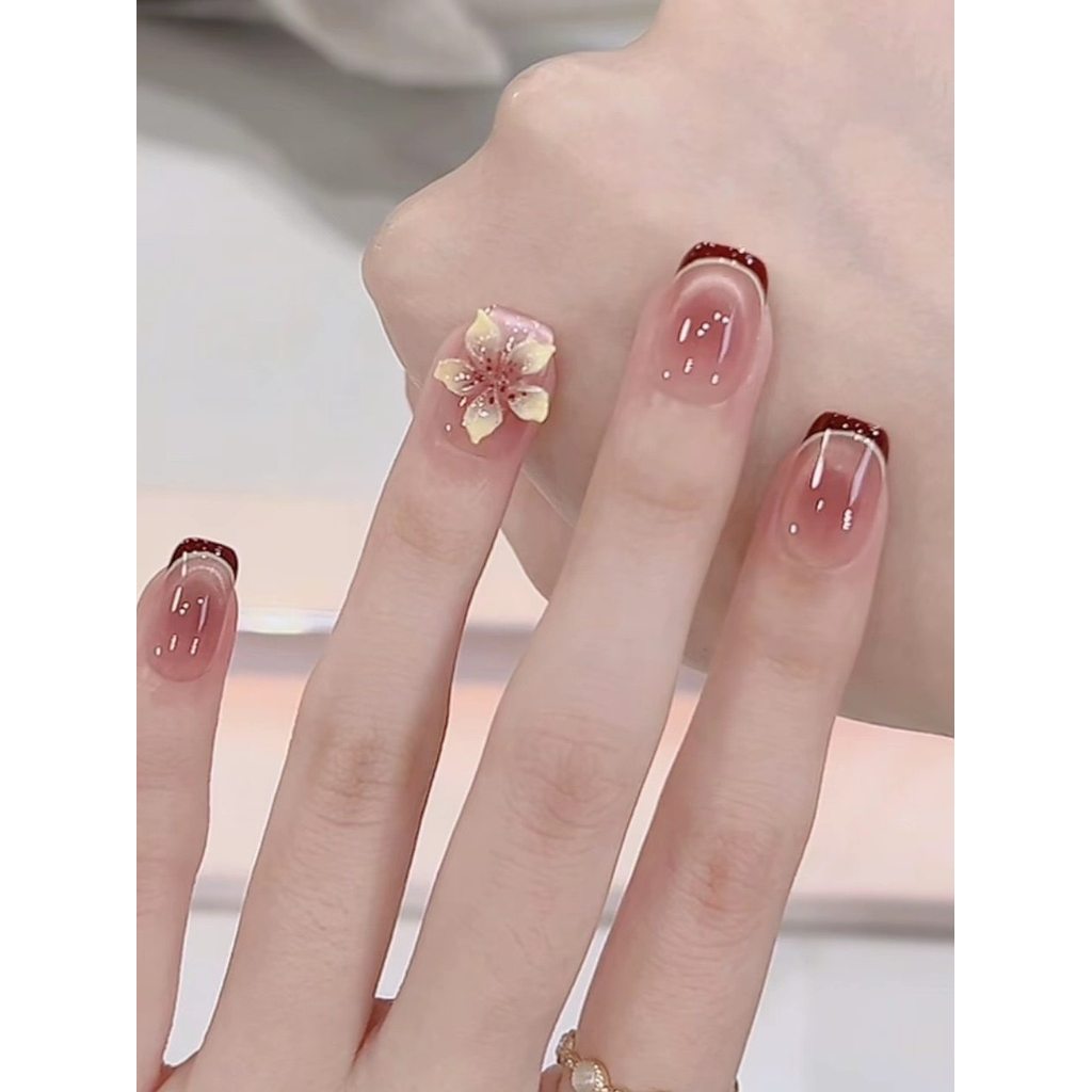 เล็บปลอม เล็บปลอมสำเร็จรูปเจล Fig Crimson Small French Handmade Wearing Nails ดอกไม้สีชมพูเล็บสั้น H