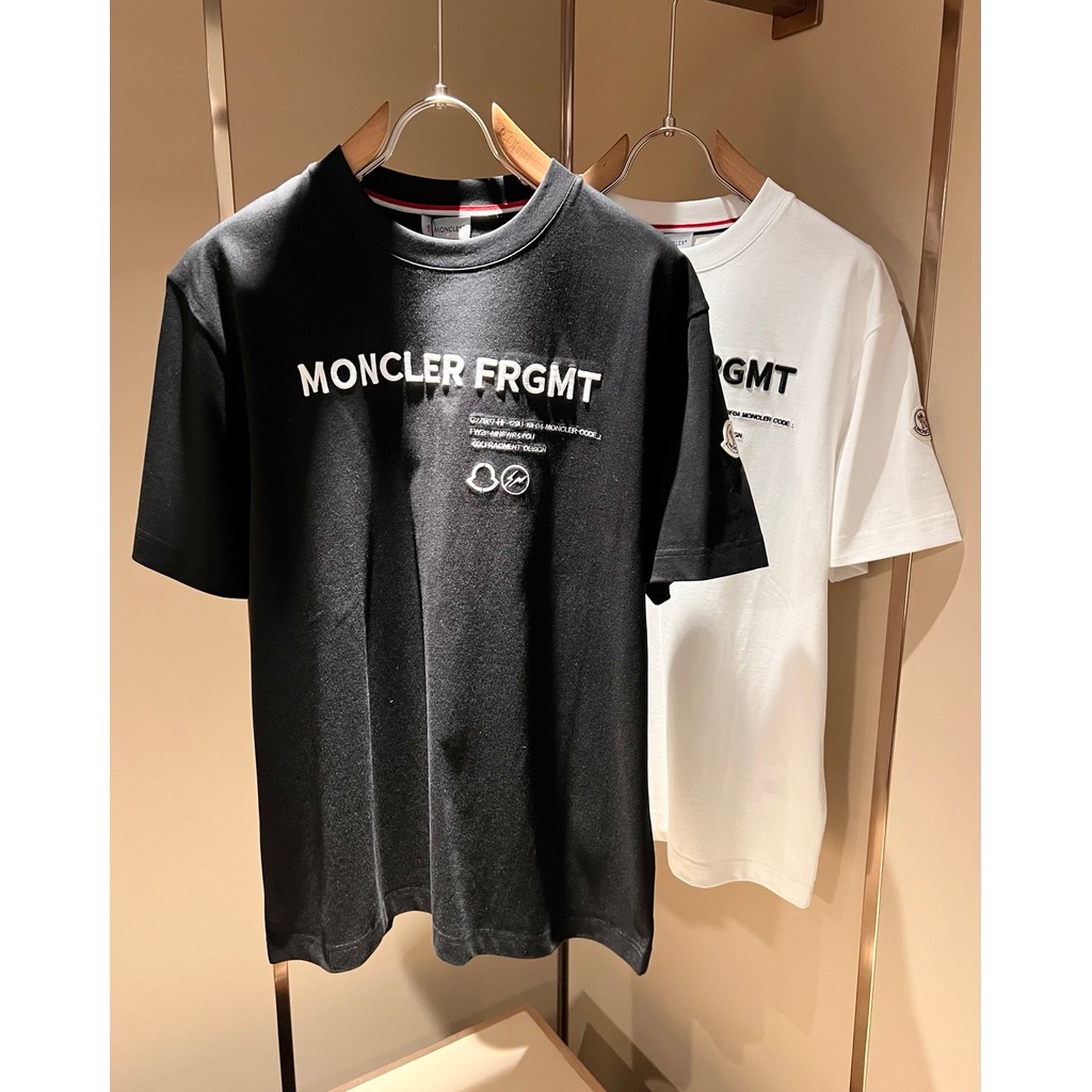 Moncler/Mengkou/2026 คลาสสิกรอบคอแขนสั้นเสื้อยืดผู้ชายผู้หญิงสไตล์ Raglan แขนเคาน์เตอร์สไตล์ฤดูใบไม้