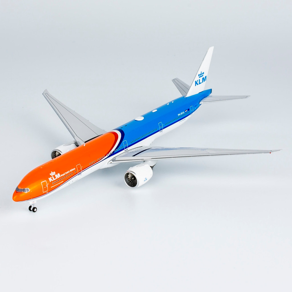NG 73040 1/400 Dutch Royal Airlines โบอิ้ง 777-300ER PH-BVA Orange Pride