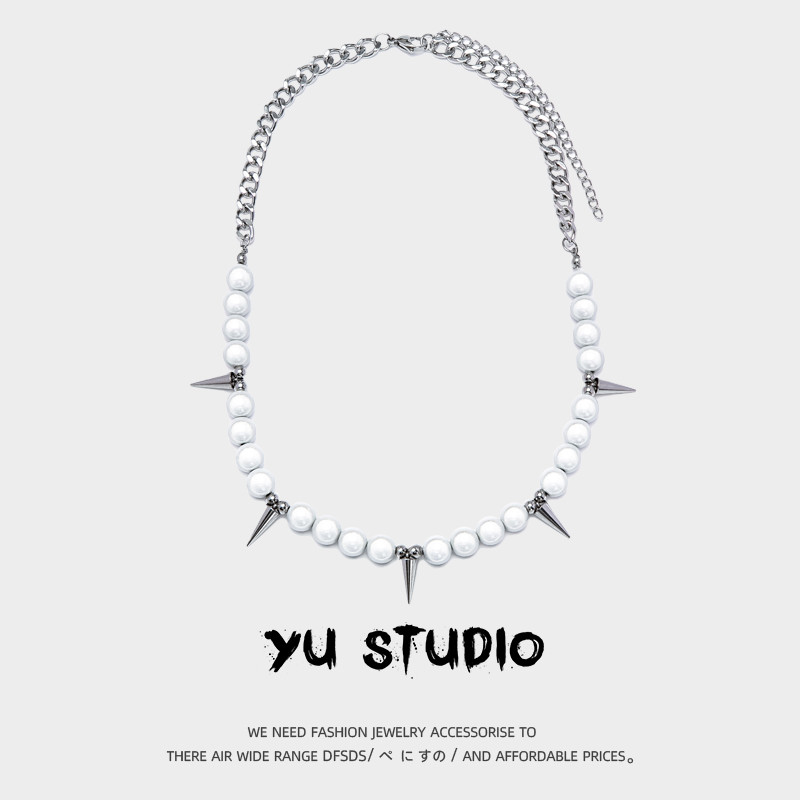 YUSTUDIO ยุโรปอเมริกัน Hip-Hop สะท้อนแสง Pearl Awl ไทเทเนียมสร้อยคอเหล็ก Unisex High-End All-Match C