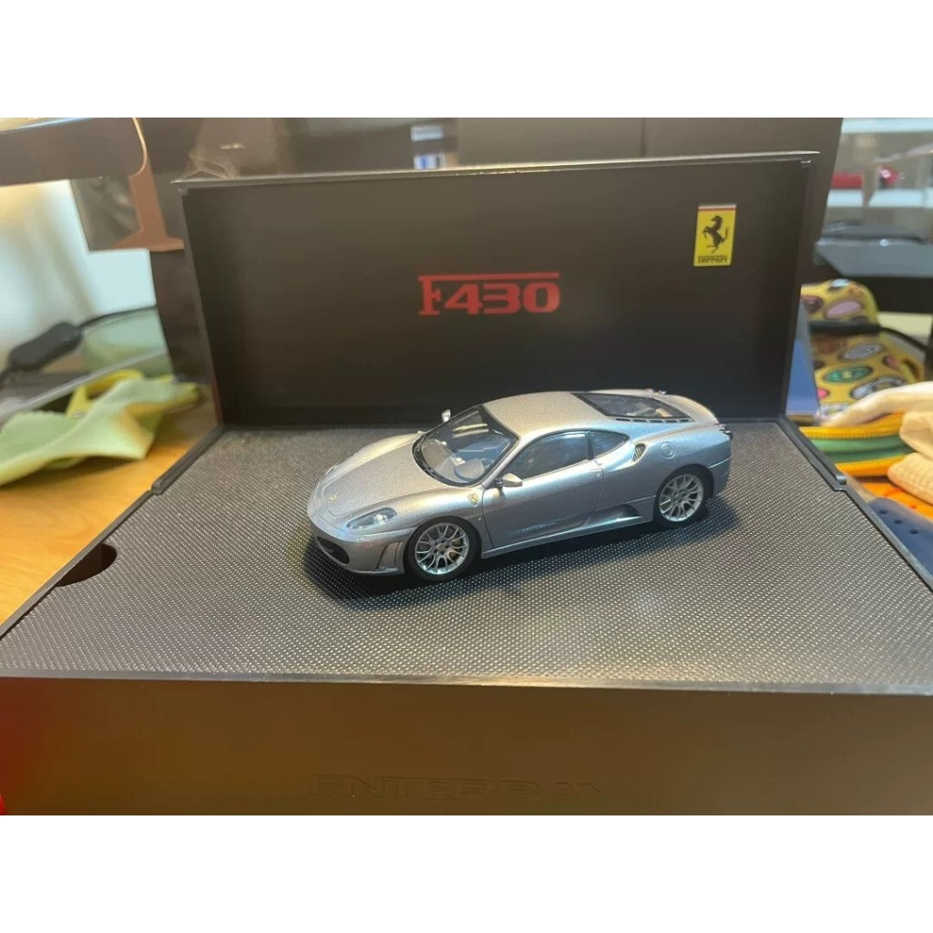 1/43 อูเบย์โรงรถ Ferrari F430ENTERBAY1: 43 Ferrari F430 1: 43 Ferrari F430 แชสซีโลหะผสมรถพลาสติกรุ่น