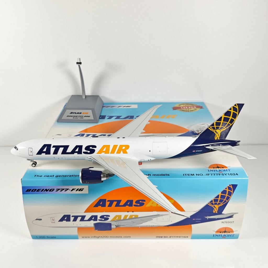 Inflight IF777F5Y1024 1: 200 Atlas Airlines B777-200LRF N703GT