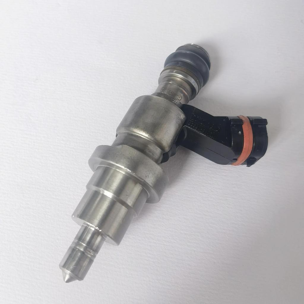 หัวฉีดน้ํามันเชื้อเพลิงสําหรับTOYOTA AVENSIS RAV-4 ENGINE 1AZ-FSE D4 2.0 LTR 2001-2007 23250-28030 2