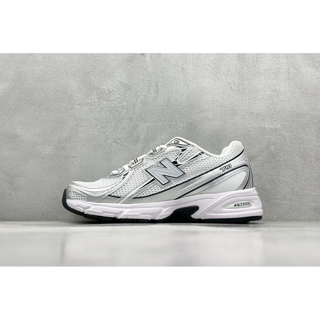 N-Shape 740 รองเท้าวิ่งจ๊อกกิ้งดีไซน์ย้อนยุค สวมใส่สบาย ทนทาน U740WN2