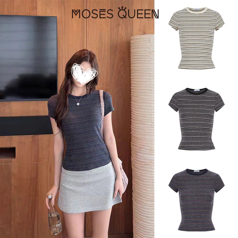 MOSESQUEEN เสื้อยืดแขนสั้นลายทางสีตัดกันย้อนยุคสไตล์อเมริกันคอกลมและดีไซน์ไหล่ด้านหน้า - ท็อปมีสไตล์สําหรับร่างกาย #63960