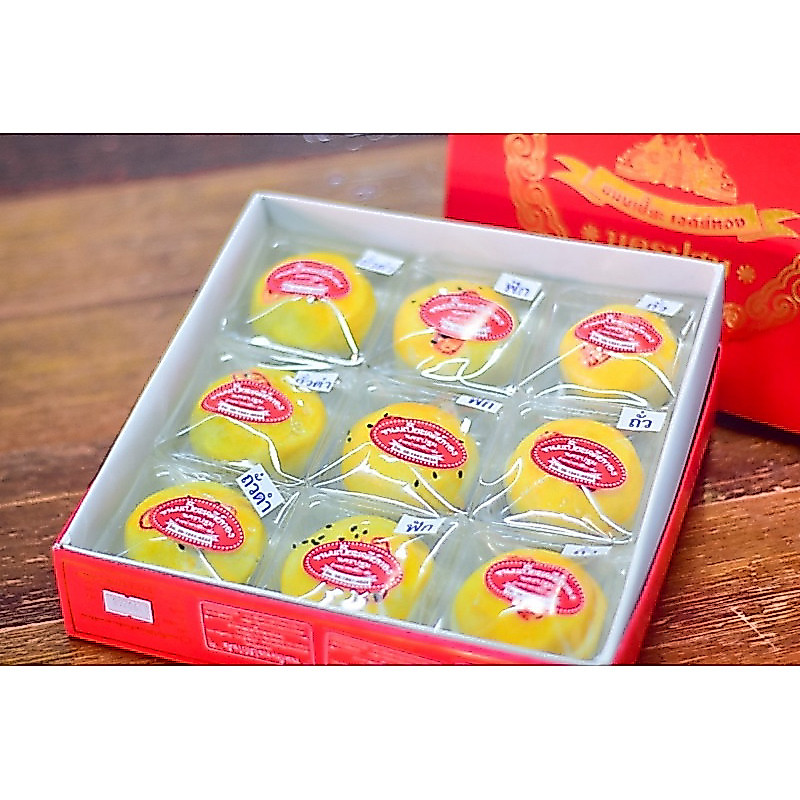 ขนมเปี๊ยะหอมใหญ่อบควันเทียน