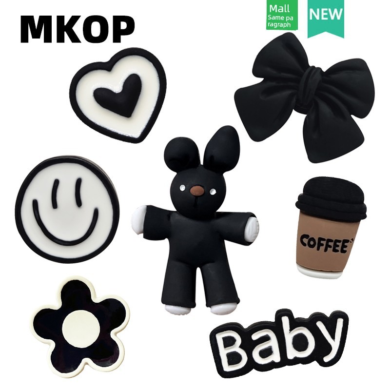 jibbitz crocs ของแทั jibbitz crocs crybaby jibbitz Mk mkop หัวเข็มขัดตกแต่งหมีดําสุดเท่ปรับให้เข้ากั