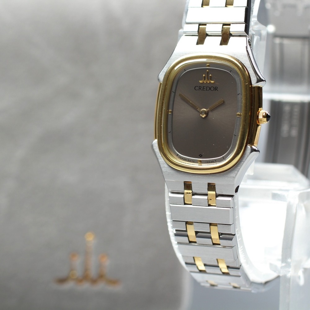 Near MINT SEIKO Credor 5A70-5010 18K Solid Gold Bezel Middle Quartz Ladies Watch