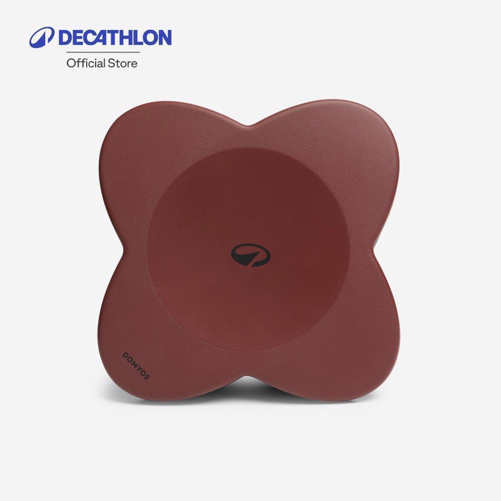 Decathlon Yoga Knee & Wrist Pad แผ่นรองหัวเข่าและข้อมือขณะเล่นโยคะ (1 ชิ้น) - Brown