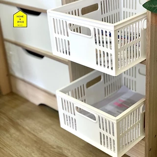 ตะกร้าอเนกประสงค์ สี่เหลี่ยมสีขาว ยี่ห้อ Keyway รุ่น DT-25 ขนาด 24 x 32.7 x 13.3 cm (ใส่ A4 ได้)