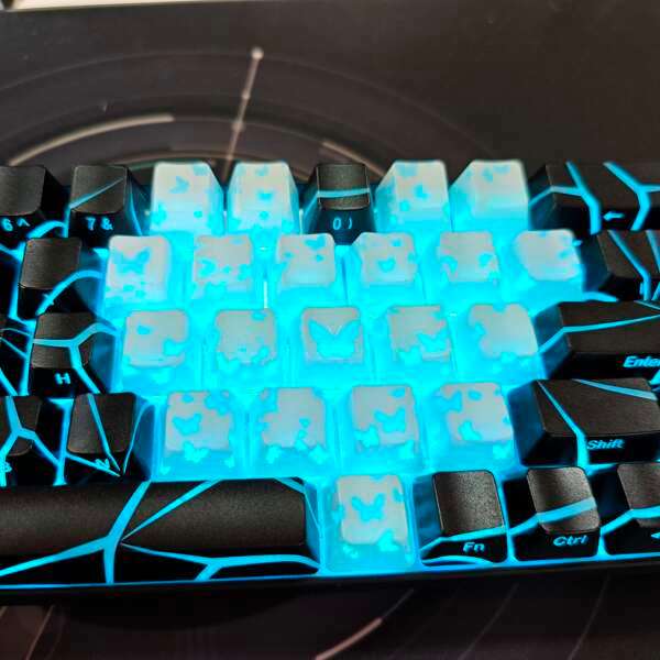 X XVX ผีเสื้อสีขาว Love Heart Keycap รูปแบบเพิ่มเติมโปร่งแสง IMD Keycap แกนแม่เหล็กคีย์บอร์ดหมวก Une