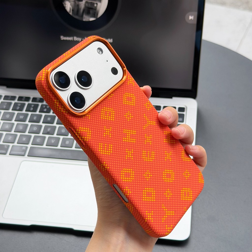 Bulk Letter Texture แม่เหล็กดูดเคสชาร์จไร้สายสําหรับ iPhone 17 Pro Max 16 15 Pro Hard PC เปลือกโทรศั