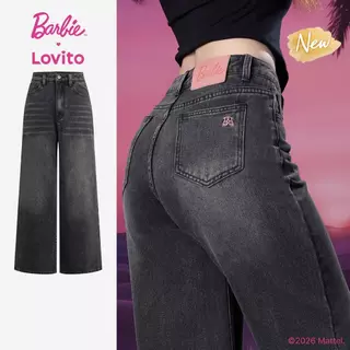 (New Arrival) Barbie™ X Lovito กางเกงยีนส์สีดำผู้หญิง ฤดูใบไม้ผลิ/ร้อน เอวกลาง ขาตรง ปักลาย กระดุมและกระเป๋า เกาหลี อินเทรนด์ LBL5AD054