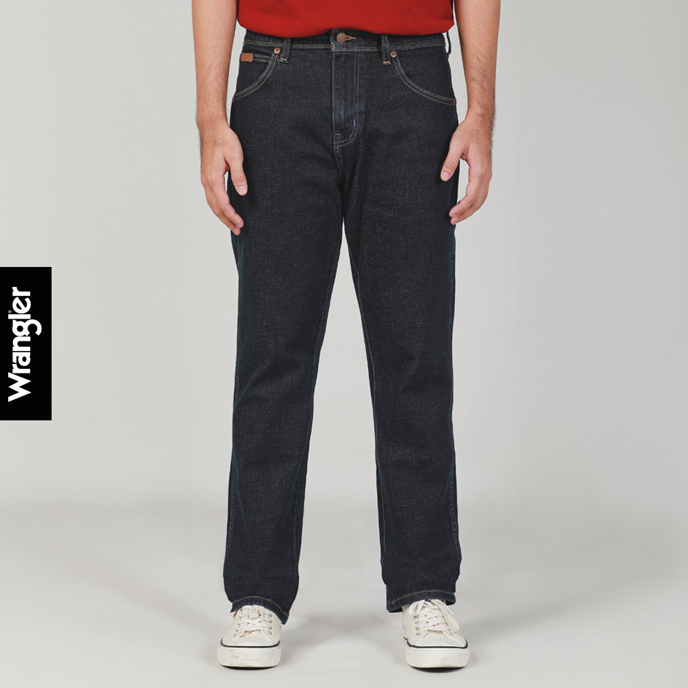 WRANGLER กางเกงยีนส์ผู้ชาย เอวกลาง ทรงเข้ารูป ทรง Texas Slim รุ่น WR F125MTESF08 สียีนส์เข้ม