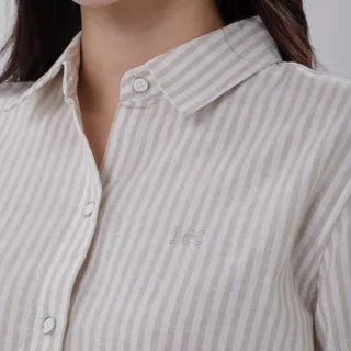 LEE เสื้อเชิ้ตยีนส์แขนยาวผู้หญิง คอลเลคชั่น Denim Obsession รุ่น LE F525WSHLN17 สีเบจ