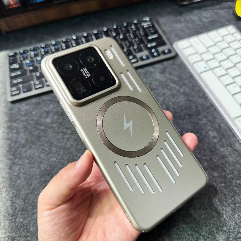 Ultra Thinกระจายความร้อนเคสโทรศัพท์แม่เหล็กสําหรับMi 15 14 Pro Poco C85 F8 F7 Ultra F6 Pro X7 X6 Pro Redmi 15Cหมายเหตุ14 Pro Breathable CoolingปลอกHollow-out Hardปกหลัง