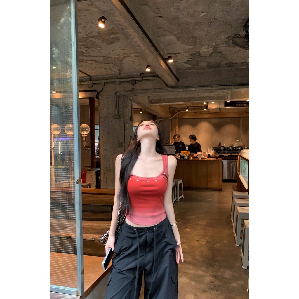 สีแดงไล่ระดับสี u-คอ Camisole ผู้หญิง 2025 อเมริกันย้อนยุคสาวร้อน Slim-fit Slimmer ดูสั้นด้านบน 6.29