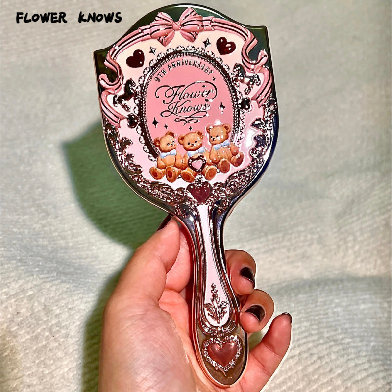 ใหม่ FLOWER KNOWS Comb 9th Anniversary Air Cushion Comb Strawberry Bear Limited Edition ประณีตสวยน่ารักหวี