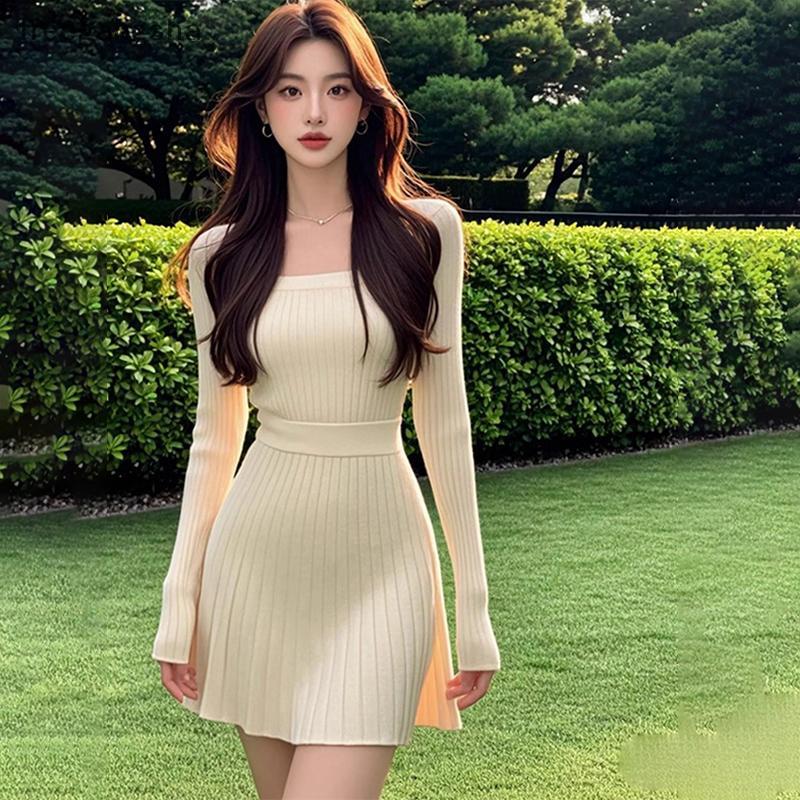 [FREG] ผู้หญิงคอเหลี่ยมแขนยาวธรรมดาสบายๆทุกวันพื้นฐานทุกการแข่งขันชุดถักทรงเอสั้น FDH