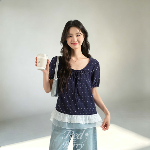 Red Berry เสื้อเชิ้ตแขนสั้นลายจุดสำหรับผู้หญิง เหมาะสำหรับฤดูร้อน แต่งขอบลูกไม้ คอเหลี่ยม แขนพอง#W763