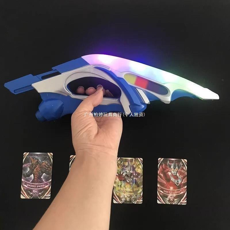 การ์ดรุ่นเหนี่ยวนํา Aix X Ultraman Transformer Aix กระพริบ Terminal Head Dart Summoner ของเล่น260805
