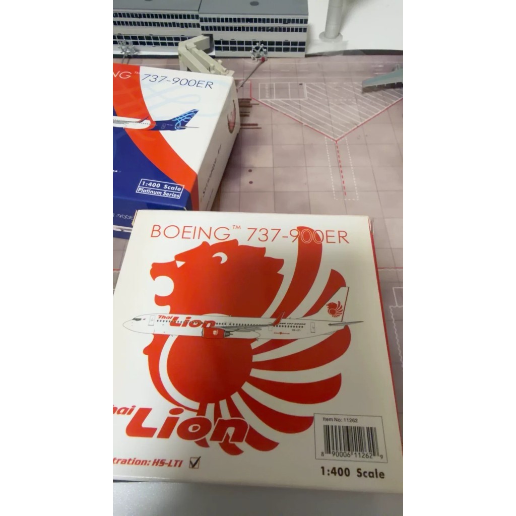 [สต๊อกพร้อม] ph 1: 400 Thailand Lion Airlines B737-900er, hs-lti, Early Rare Out-of-Print Gadgets.Al
