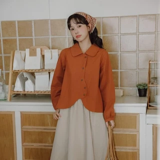 Red Berryเสื้อเชิ้ตผ้าฝ้ายแท้หลวมสไตล์ญี่ปุ่นฤดูใบไม้ร่วงและฤดูหนาวปี 2025 ทรงหลวมพร้อมกระดุมทรงไม่สม่ำเสมอ99201